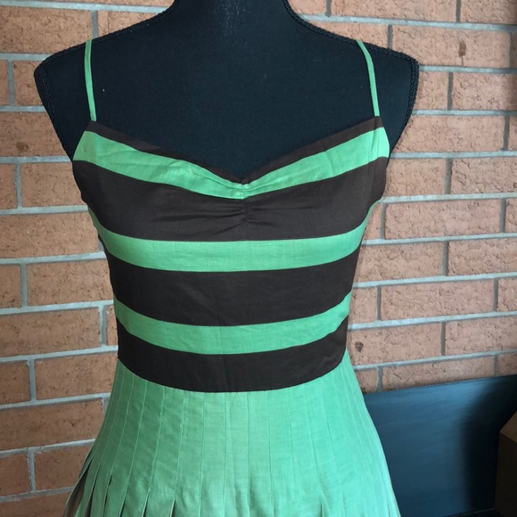 💚BCBGMAXAZARIA💚COLOR BLOCK PLEATED DRESS💚 - Picture 2 of 8